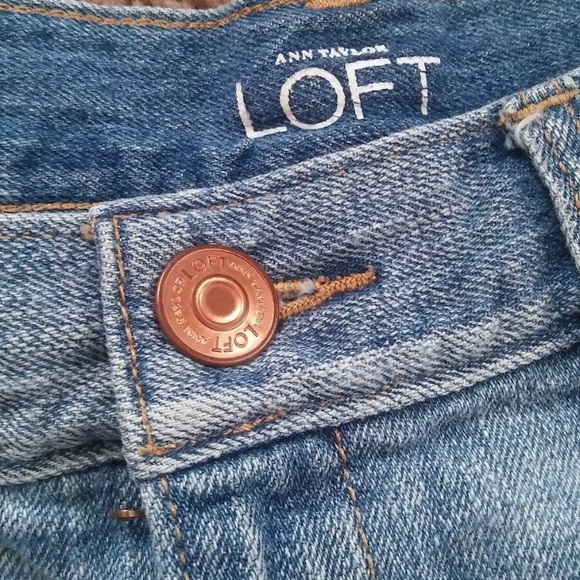 Ann Taylor LOFT size 26/2 jean shorts - Picture 4 of 4
